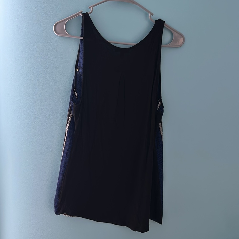 Express Top Medium - Picture 3 of 3